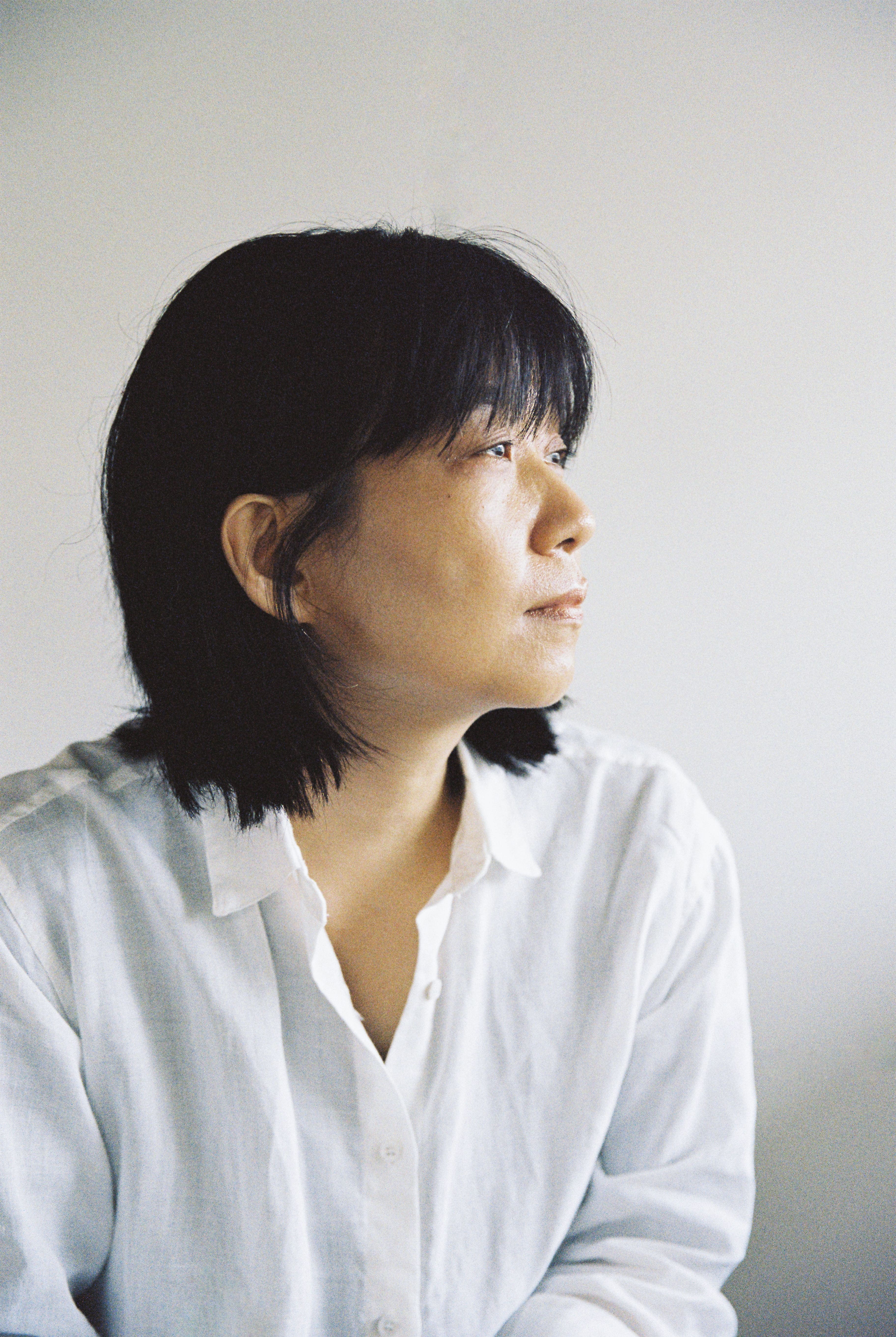 한강 작가 프로필사진